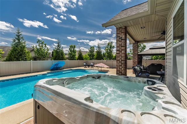 8422 Treybrooke Place, O'fallon, IL 62269