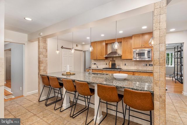 328 CANTERWOOD, Great Falls, VA 22066