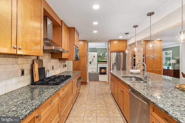 328 CANTERWOOD, Great Falls, VA 22066