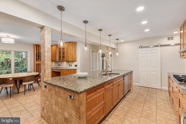 328 CANTERWOOD, Great Falls, VA 22066