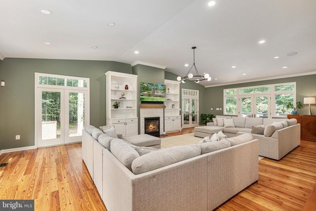328 CANTERWOOD, Great Falls, VA 22066