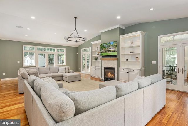 328 CANTERWOOD, Great Falls, VA 22066