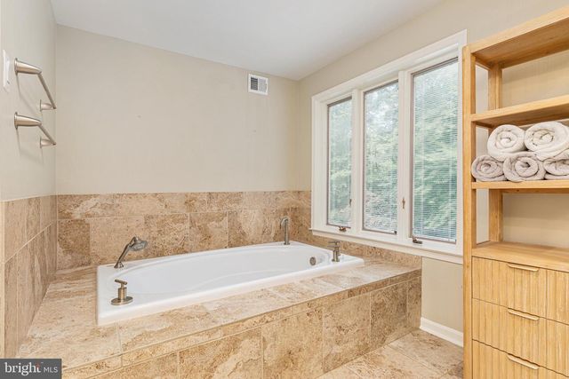 328 CANTERWOOD, Great Falls, VA 22066