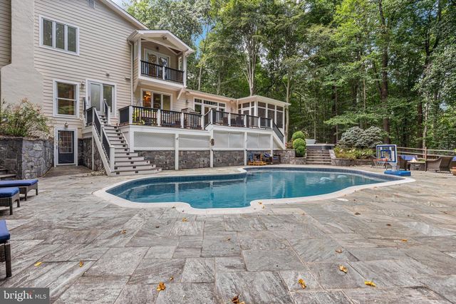 328 CANTERWOOD, Great Falls, VA 22066