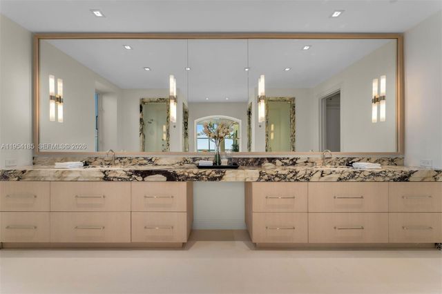 445 Grand Bay Drive PH1A, Key Biscayne, FL 33149