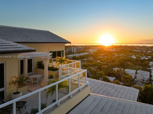 445 Grand Bay Drive PH1A, Key Biscayne, FL 33149