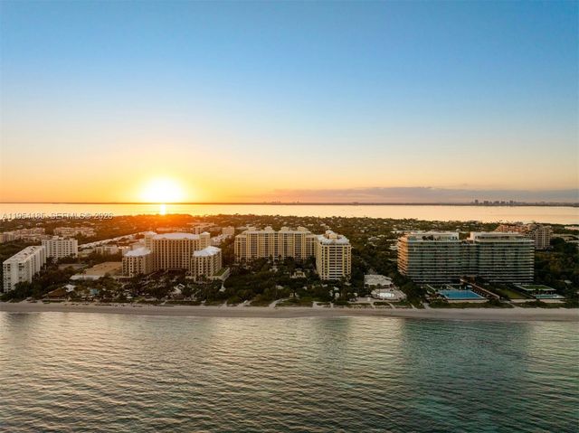 445 Grand Bay Drive PH1A, Key Biscayne, FL 33149