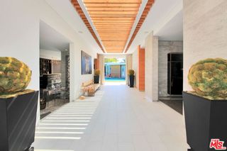 3054 Elvido Drive, Los Angeles, CA 90049