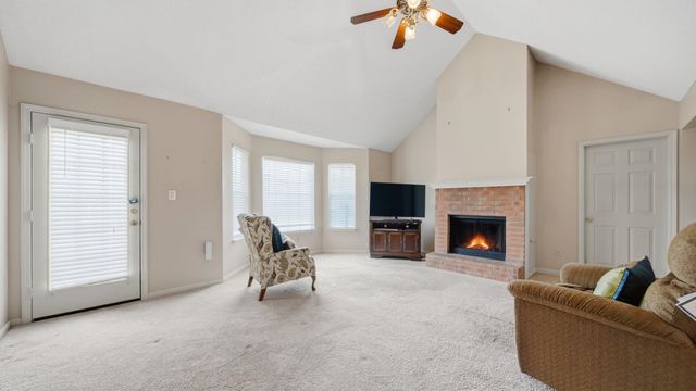 7086 COUNTRY WALK DR, Cordova, TN 38018