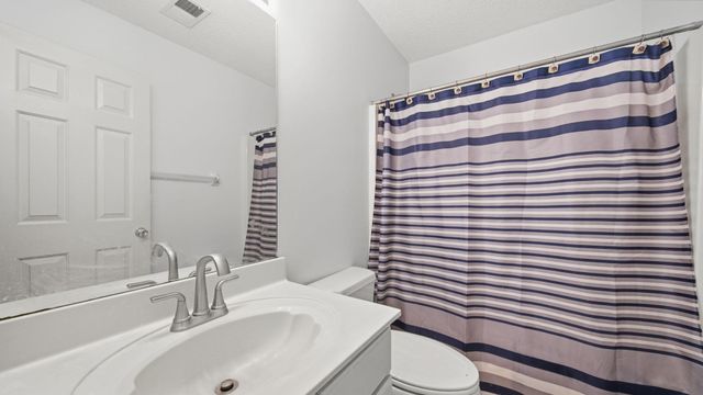 7086 COUNTRY WALK DR, Cordova, TN 38018