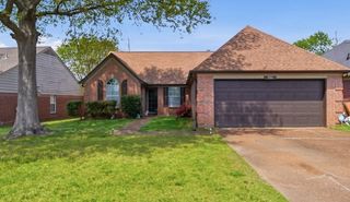 7086 COUNTRY WALK DR, Cordova, TN 38018