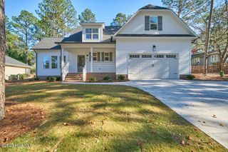 8 La Quinta Loop, Pinehurst, NC 28374