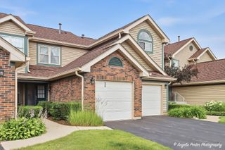 949 Ridgefield Lane, Wheeling, IL 60090
