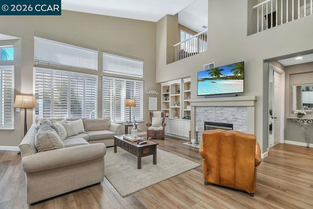 988 Country Glen Lane, Brentwood, CA 94513