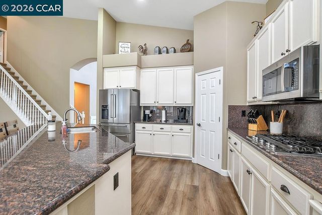 988 Country Glen Lane, Brentwood, CA 94513