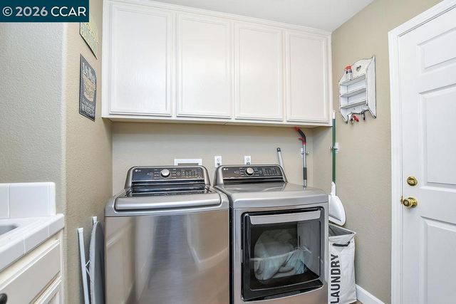 988 Country Glen Lane, Brentwood, CA 94513