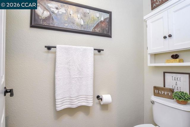 988 Country Glen Lane, Brentwood, CA 94513