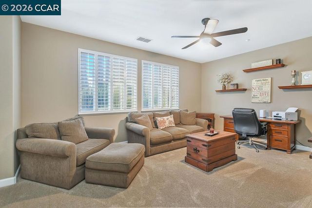 988 Country Glen Lane, Brentwood, CA 94513
