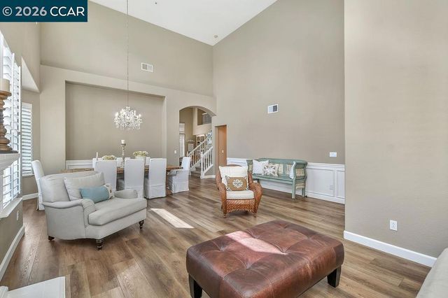 988 Country Glen Lane, Brentwood, CA 94513
