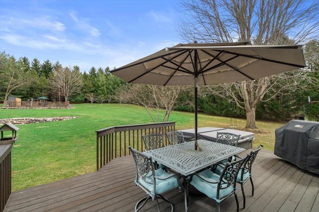 W254S7310 Glenview DRIVE, Waukesha, WI 53189