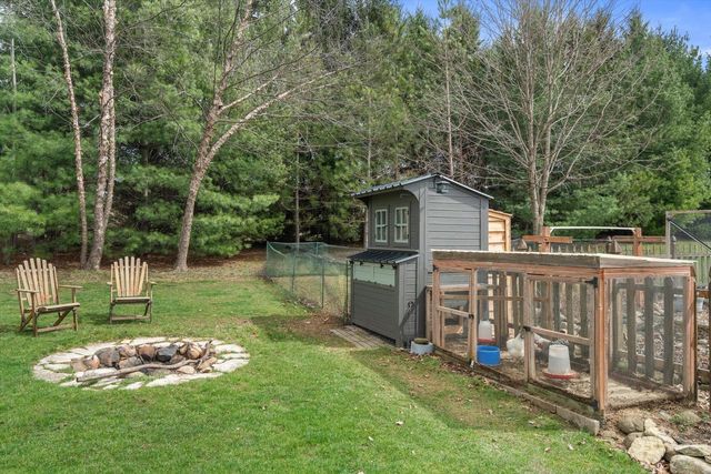 W254S7310 Glenview DRIVE, Waukesha, WI 53189