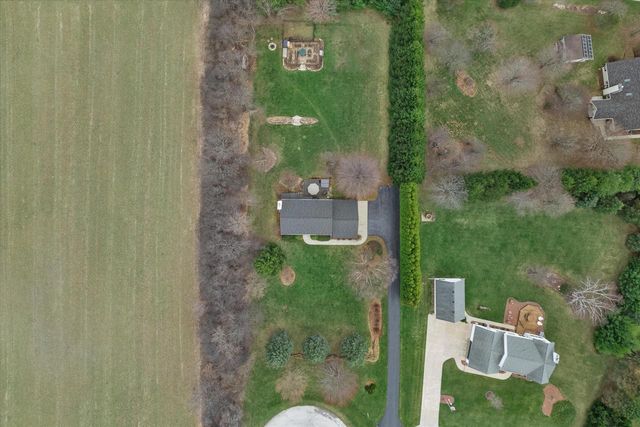 W254S7310 Glenview DRIVE, Waukesha, WI 53189