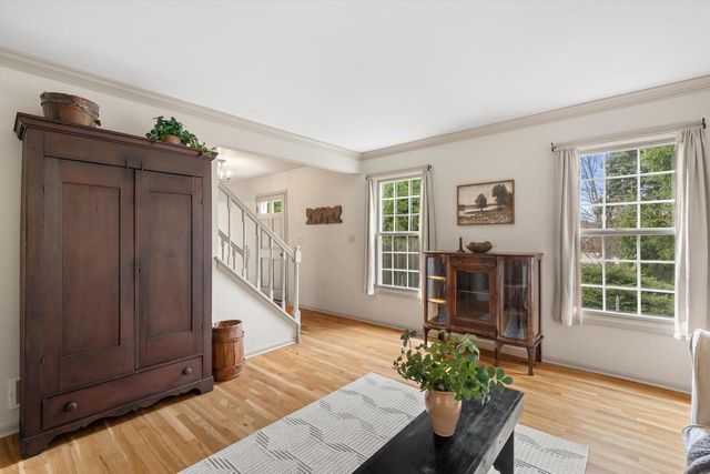 W254S7310 Glenview DRIVE, Waukesha, WI 53189
