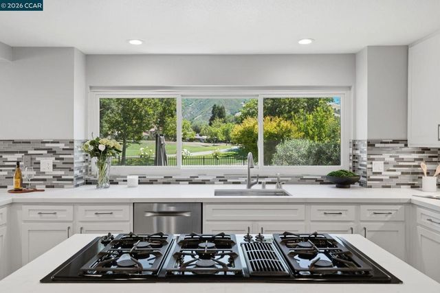 316 Live Oak Dr, Danville, CA 94506