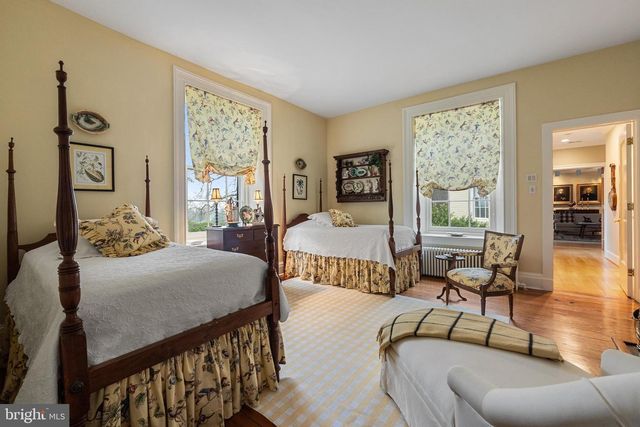 3252 WINCHESTER RD, Delaplane, VA 20144