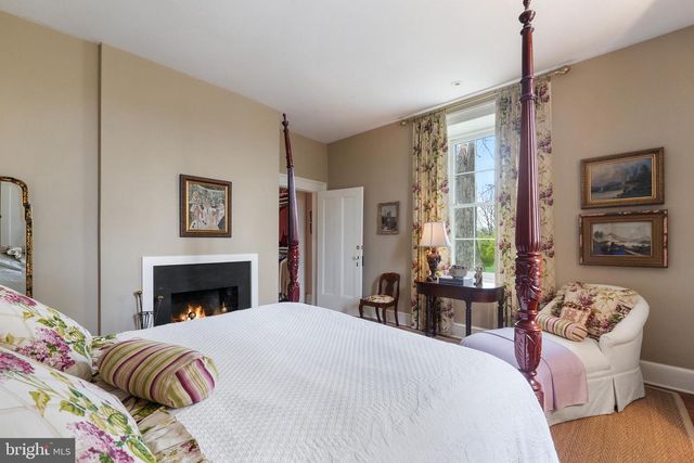3252 WINCHESTER RD, Delaplane, VA 20144
