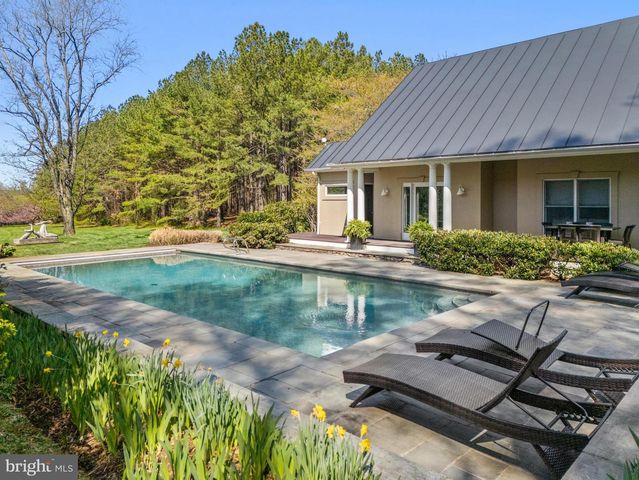 3252 WINCHESTER RD, Delaplane, VA 20144