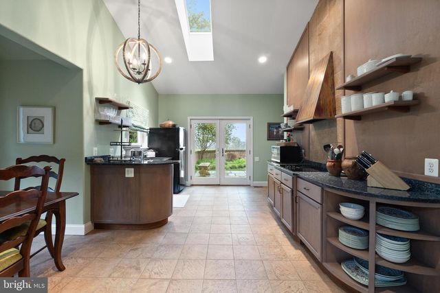 3252 WINCHESTER RD, Delaplane, VA 20144