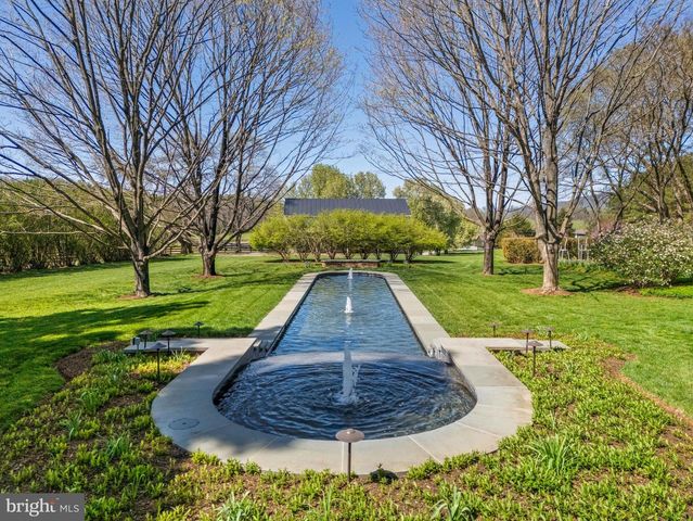 3252 WINCHESTER RD, Delaplane, VA 20144