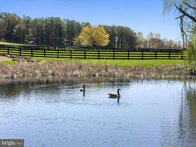 3252 WINCHESTER RD, Delaplane, VA 20144