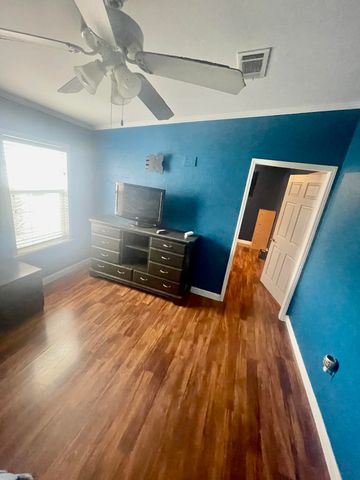 195 Plantation Boulevard, Lake Worth, FL 33467