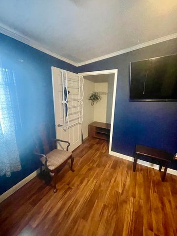 195 Plantation Boulevard, Lake Worth, FL 33467