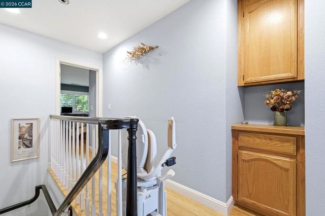 1345 Shell Ln, Clayton, CA 94517