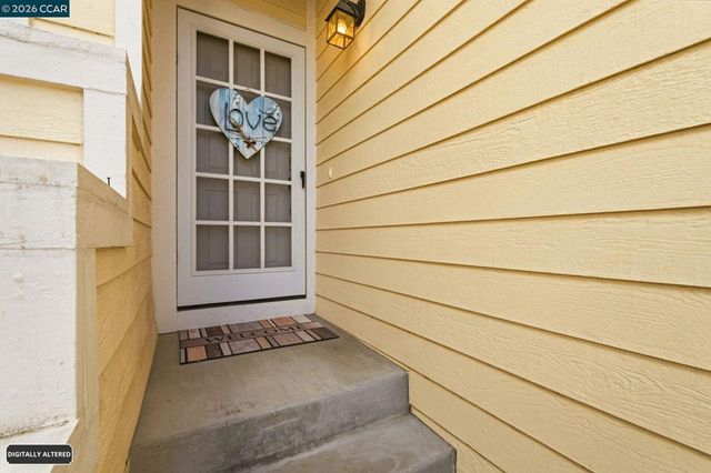 1345 Shell Ln, Clayton, CA 94517