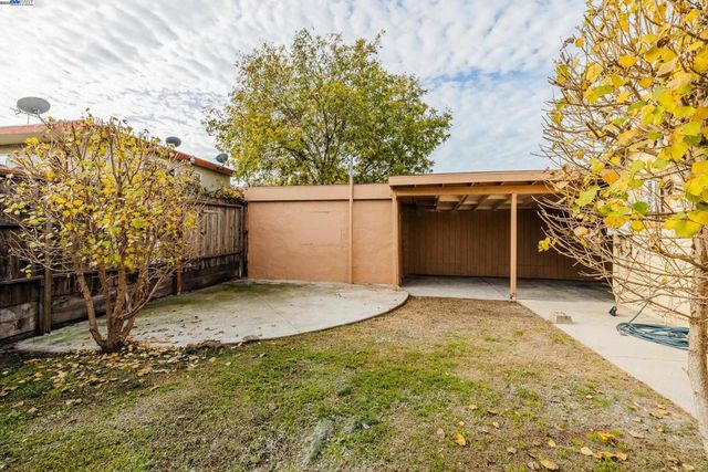 1230 79Th Ave, Oakland, CA 94621