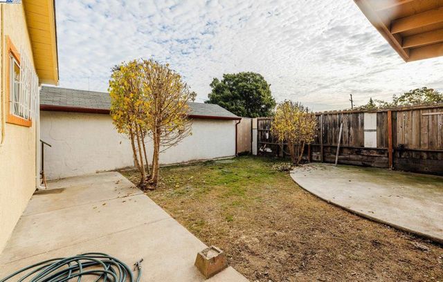 1230 79Th Ave, Oakland, CA 94621