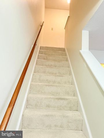 103 FAIRVIEW AVE, Front Royal, VA 22630