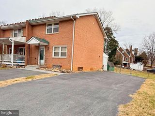 103 FAIRVIEW AVE, Front Royal, VA 22630