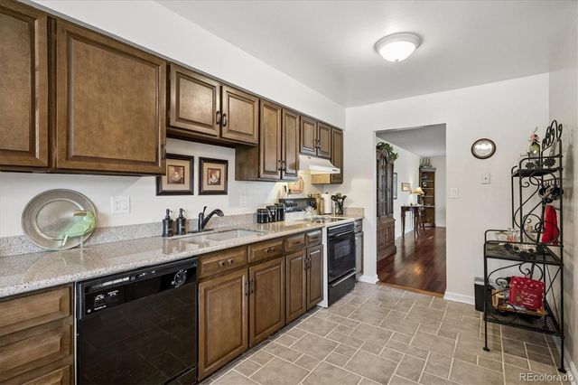 7335 W Maple Drive, Lakewood, CO 80226