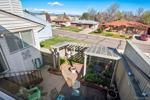 7335 W Maple Drive, Lakewood, CO 80226
