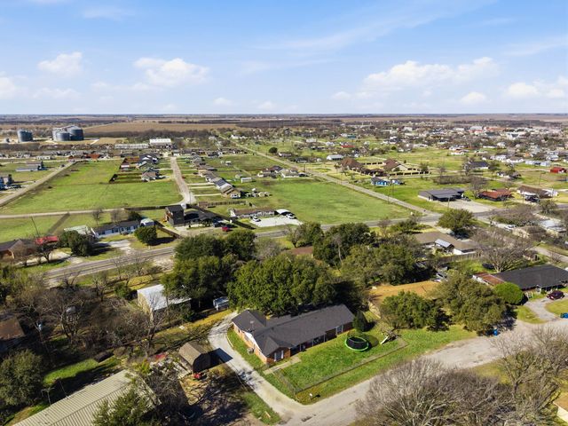 104 Beard Drive, Itasca, TX 76055