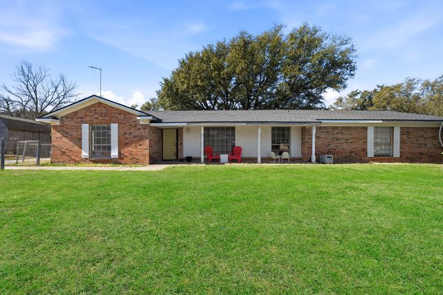 104 Beard Drive, Itasca, TX 76055