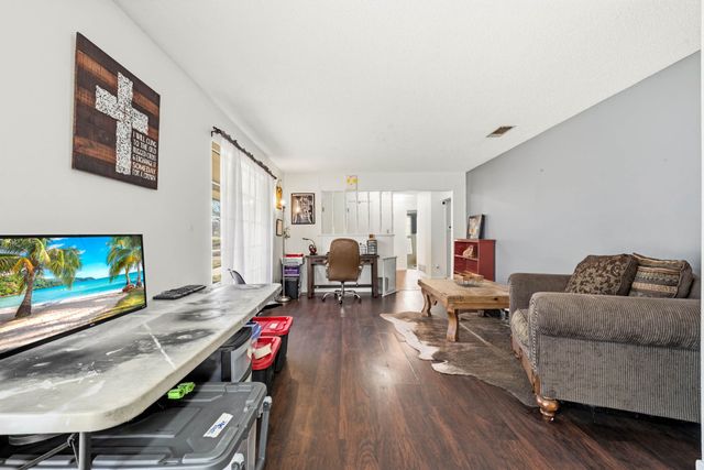 104 Beard Drive, Itasca, TX 76055