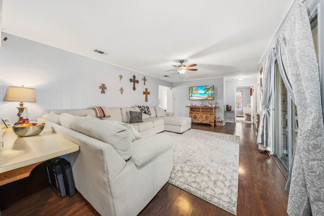 104 Beard Drive, Itasca, TX 76055