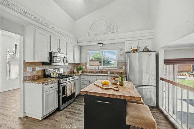 22320 Spur Brook Drive, Wildomar, CA 92595