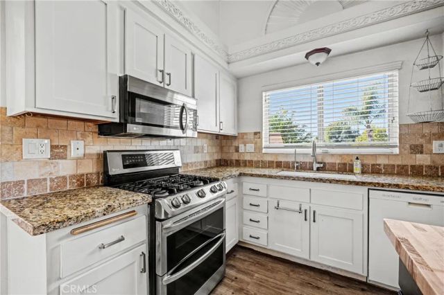 22320 Spur Brook Drive, Wildomar, CA 92595